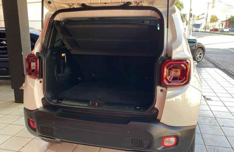 Jeep Renegade 1.8 16V Longitude - Foto #10