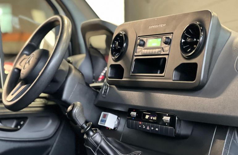 Mercedes-Benz Sprinter 2.2 Cdi Van 416 Ta Longo 16l - Foto #5