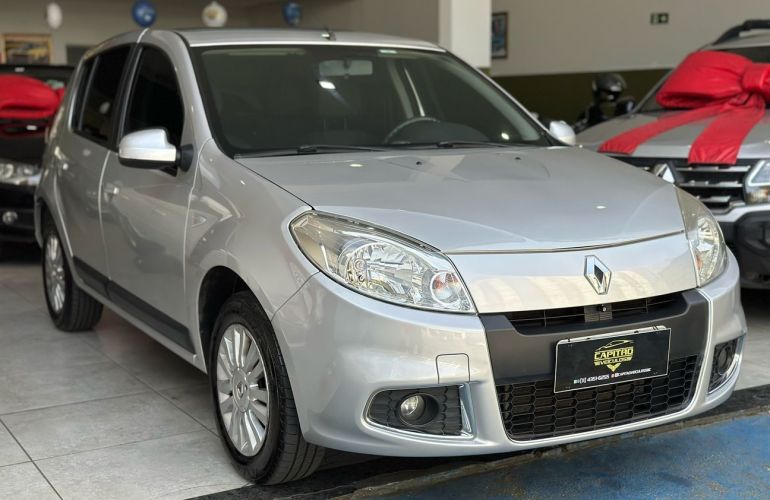 Renault Sandero 1.6 Privilege 8v - Foto #3