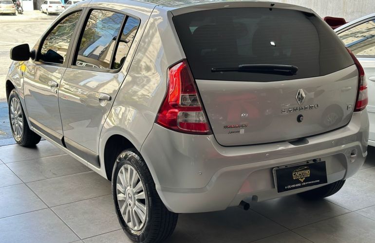 Renault Sandero 1.6 Privilege 8v - Foto #4