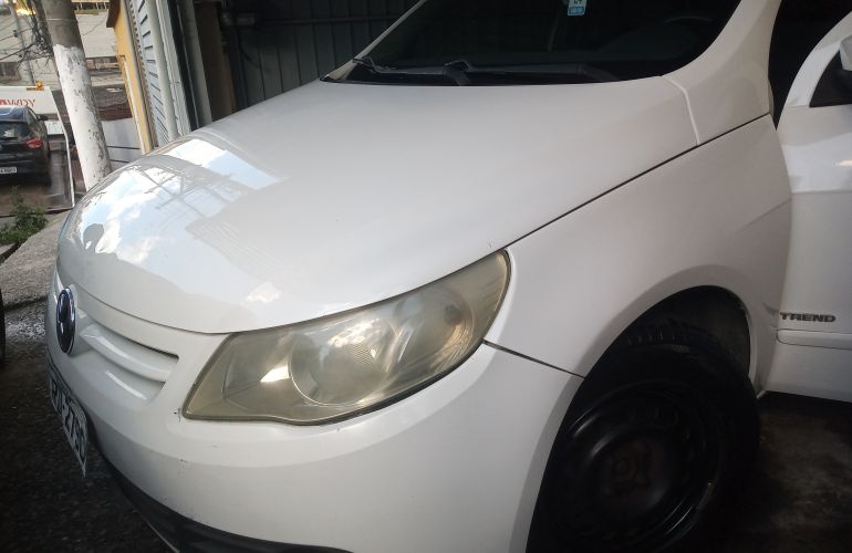 Volkswagen Voyage 1.0 Total Flex - Foto #5