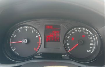Volkswagen Voyage 1.0 12v MPi Total - Foto #6