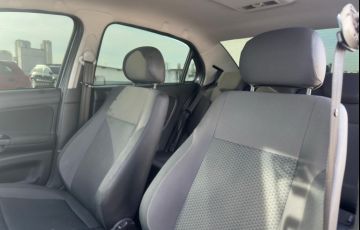 Volkswagen Voyage 1.0 12v MPi Total - Foto #8