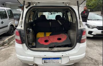 Chevrolet Spin 1.8 LS 8V Flex 4p Manual - Foto #4