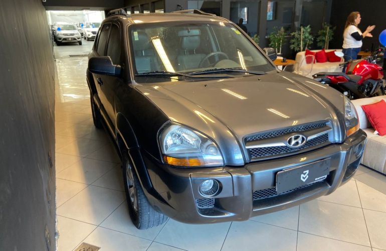 Hyundai Tucson 2.0 MPFi GLS 16V 143cv 2WD Flex 4p Automático - Foto #3