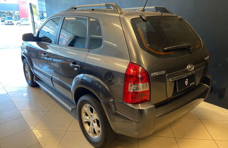 Hyundai Tucson 2.0 MPFi GLS 16V 143cv 2WD Flex 4p Automático - Foto #4
