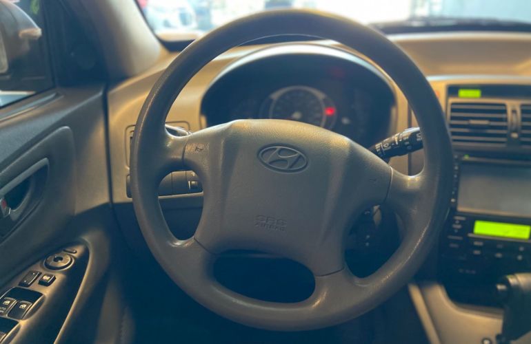 Hyundai Tucson 2.0 MPFi GLS 16V 143cv 2WD Flex 4p Automático - Foto #9