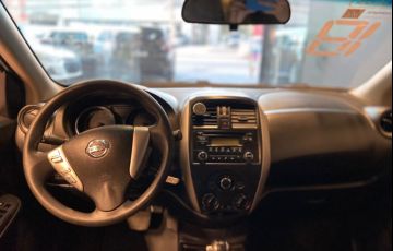 Nissan Versa 1.6 16V Flex SV 4p Xtronic - Foto #9