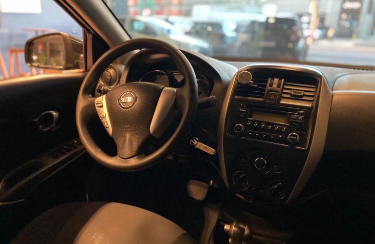 Nissan Versa 1.6 16V Flex SV 4p Xtronic - Foto #10