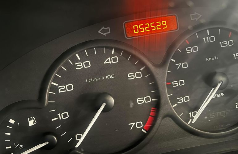 Peugeot 206 Hatch. Presence 1.4 8V (flex) - Foto #2