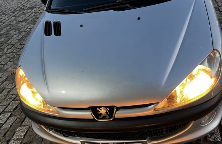 Peugeot 206 Hatch. Presence 1.4 8V (flex) - Foto #7