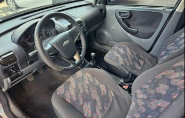 Chevrolet Corsa Hatch 1.0 8V - Foto #4