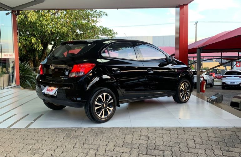 Chevrolet Onix 1.4 LTZ SPE/4 - Foto #4