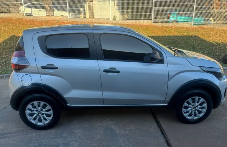 Fiat Mobi 1.0 8V Evo Like - Foto #4