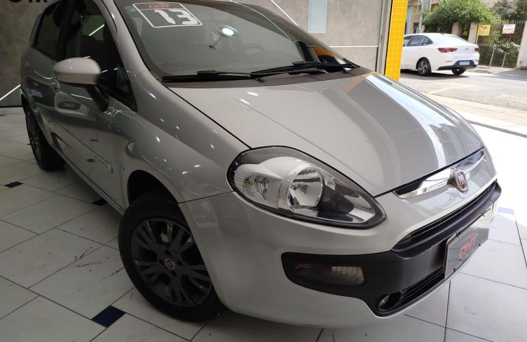 Fiat Punto 1.4 Attractive 8v - Foto #3