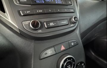Hyundai Hb20 1.0 Unique 12v - Foto #9