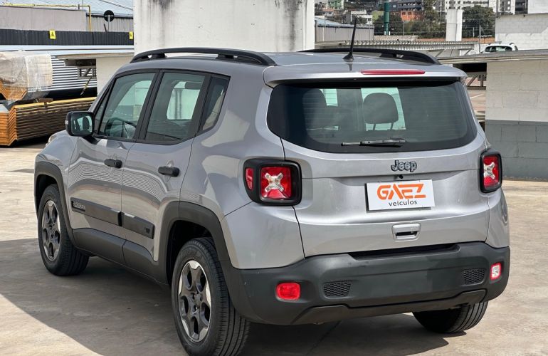 Jeep Renegade 1.8 16v - Foto #2