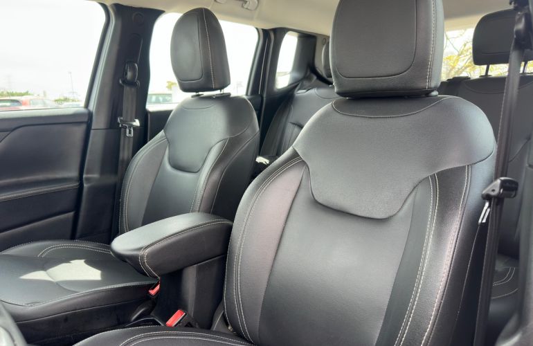 Jeep Renegade 1.8 16v - Foto #8