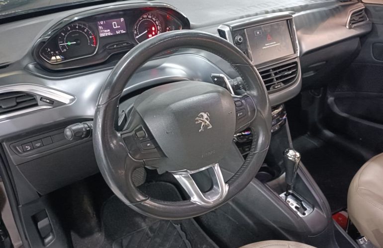 Peugeot 208 1.6 Griffe 16v - Foto #6