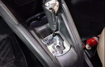 Peugeot 208 1.6 Griffe 16v - Foto #8