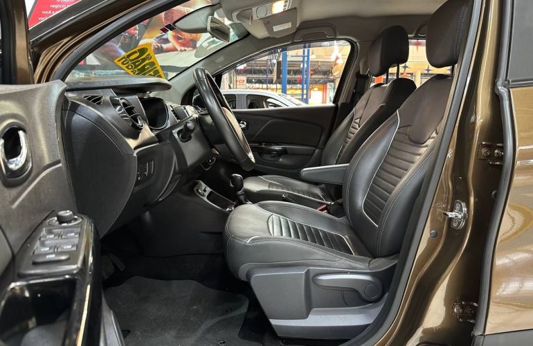 Renault Captur 2.0 16V Intense - Foto #9