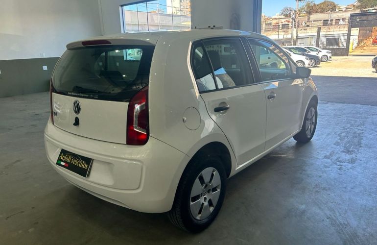 Volkswagen Up 1.0 MPi Take Up 12v Flex 4p Manual - Foto #6