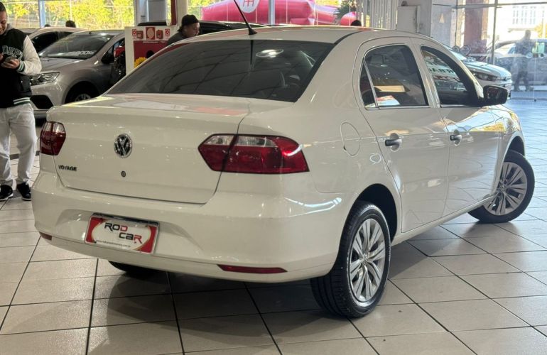 Volkswagen Voyage 1.0 12v MPi Total - Foto #6