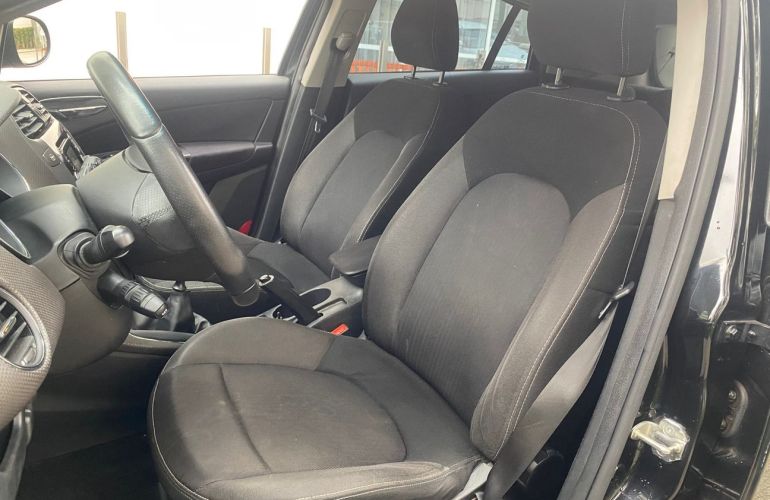 Fiat Bravo 1.8 Essence 16v - Foto #9
