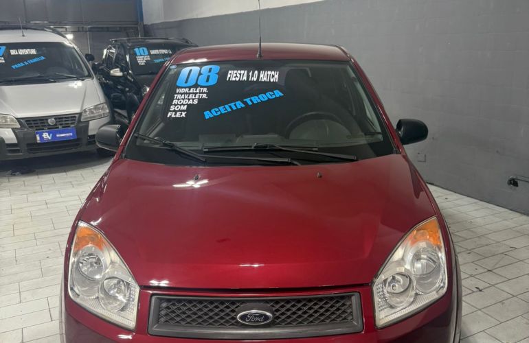 Ford Fiesta Hatch 1.0 (Flex) - Foto #1