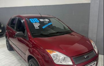 Ford Fiesta Hatch 1.0 (Flex) - Foto #2