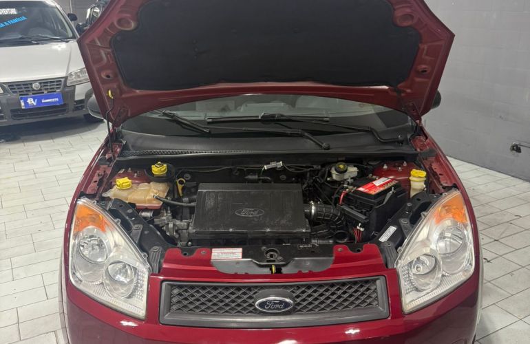 Ford Fiesta Hatch 1.0 (Flex) - Foto #6