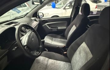 Ford Fiesta Hatch 1.0 (Flex) - Foto #7