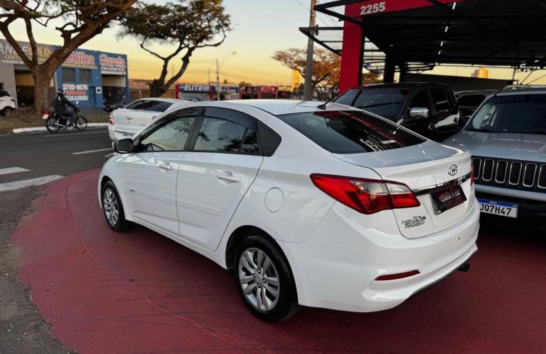 Hyundai Hb20s 1.0 Comfort Plus 12v - Foto #4