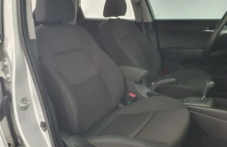 Hyundai i30 GLS 2.0 16V Top (aut.) - Foto #1
