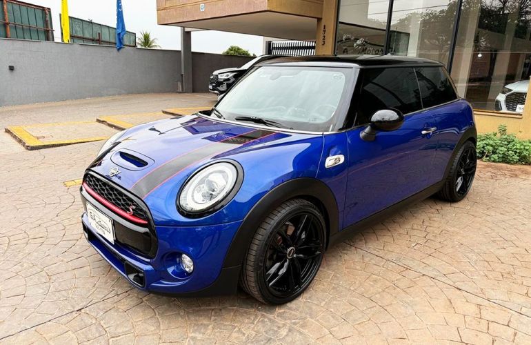 Mini Cooper 2.0 16V Twinpower S - Foto #1