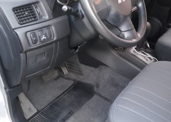 Mitsubishi Pajero TR4 2.0 16V 4x2 (Flex) (Aut) - Foto #6