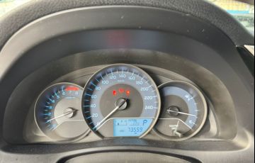 Toyota Corolla 1.8 GLi Multidrive - Foto #4