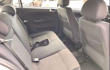 Volkswagen Gol 1.0 8V (G4)(Flex)4p - Foto #9