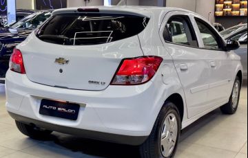 Chevrolet Onix 1.0 MPFi LT 8v - Foto #4
