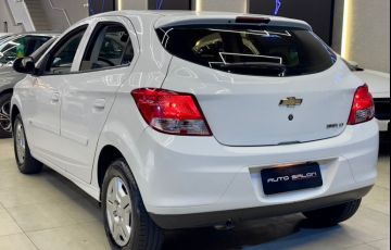Chevrolet Onix 1.0 MPFi LT 8v - Foto #6