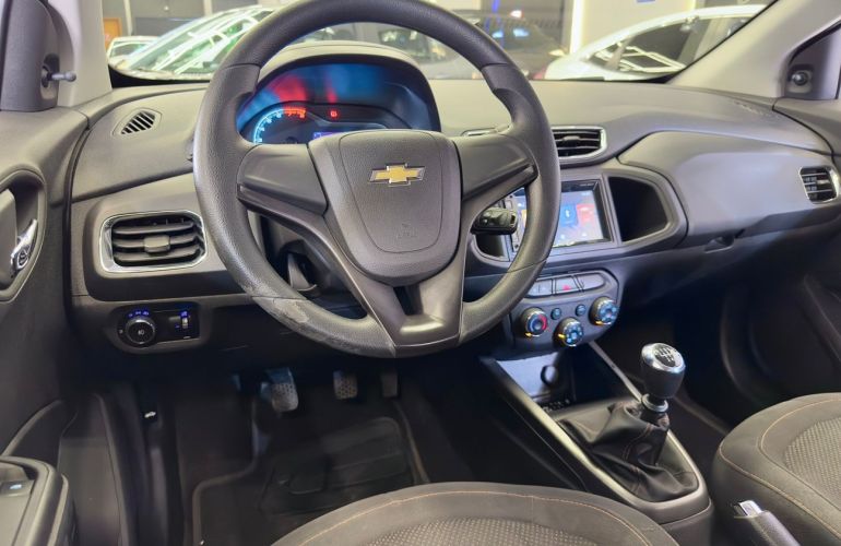 Chevrolet Onix 1.0 MPFi LT 8v - Foto #7