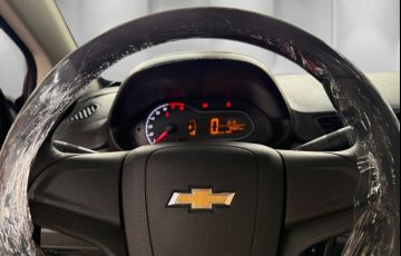 Chevrolet Onix 1.0 MPFi Joy 8v - Foto #4