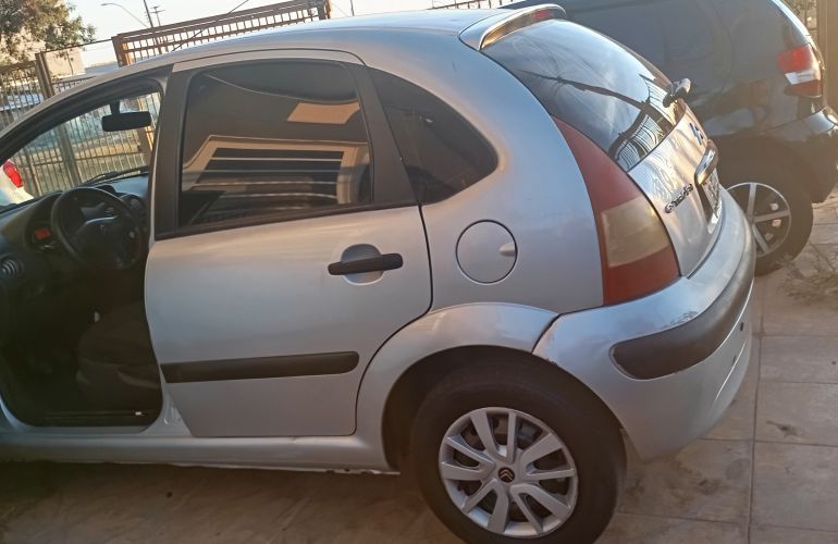 Citroën C3 GLX 1.4 8V (flex) - Foto #6