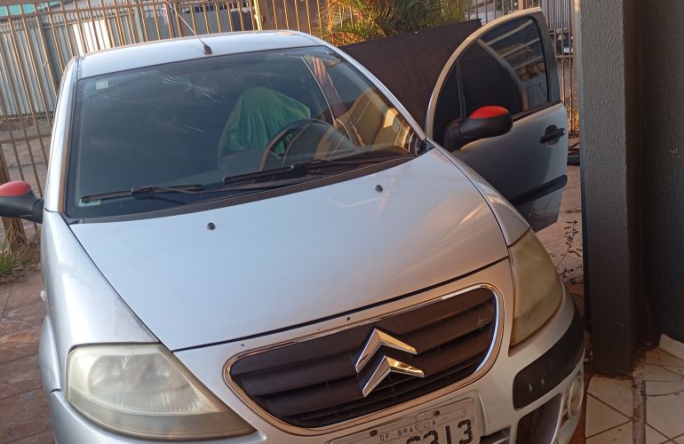 Citroën C3 GLX 1.4 8V (flex) - Foto #8