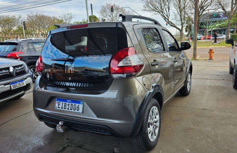 Fiat Mobi Evo Way 1.0 (Flex) - Foto #4