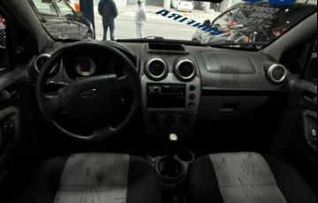 Ford Fiesta Hatch 1.6 (Flex) - Foto #2