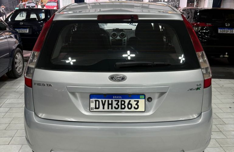 Ford Fiesta Hatch 1.6 (Flex) - Foto #5