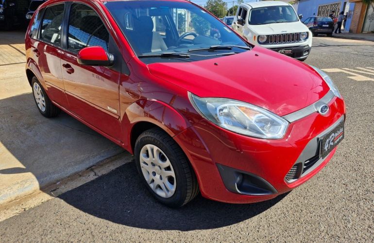 Ford Fiesta 1.6 Rocam SE 8v - Foto #3