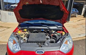 Ford Fiesta 1.6 Rocam SE 8v - Foto #9