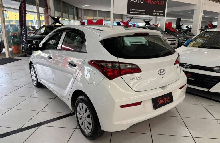 Hyundai Hb20 1.0 Unique 12v - Foto #4